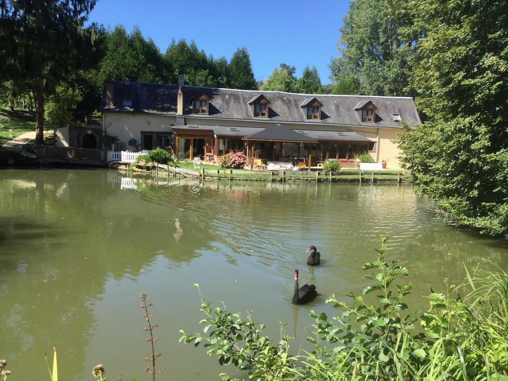 Le Moulin Calme Bed & Breakfast Luceau ภายนอก รูปภาพ